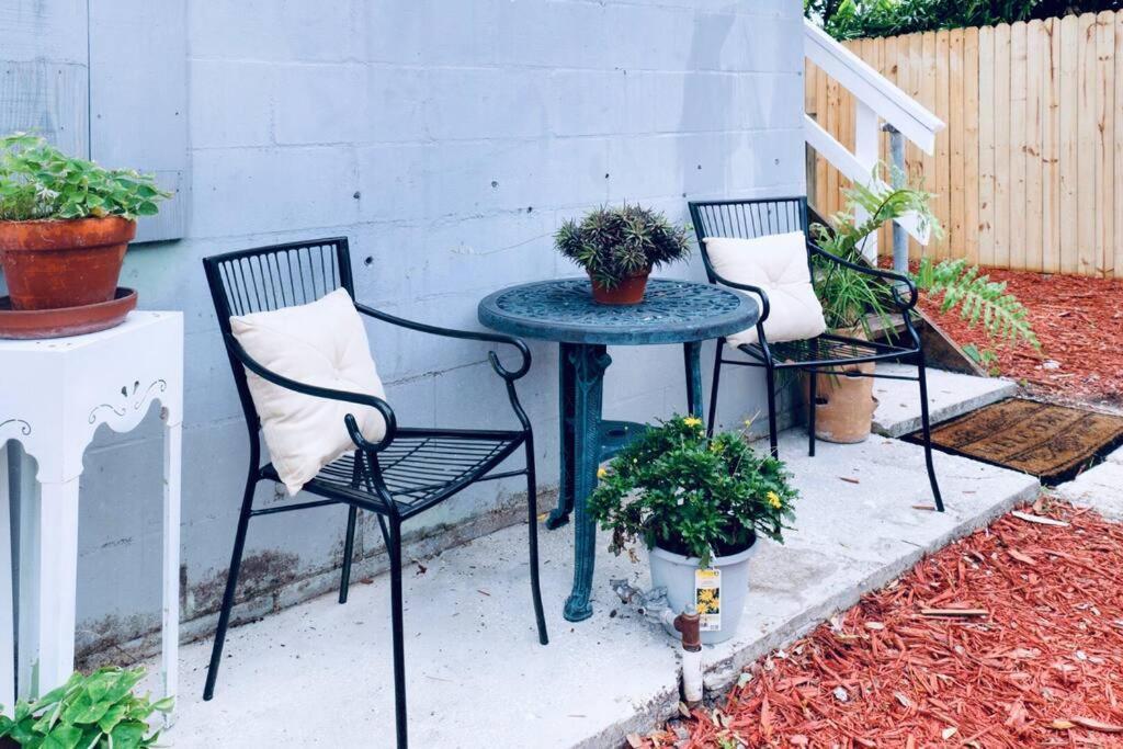 Hidden Couples Loft Retreat In Heights Foodie District Tampa Esterno foto