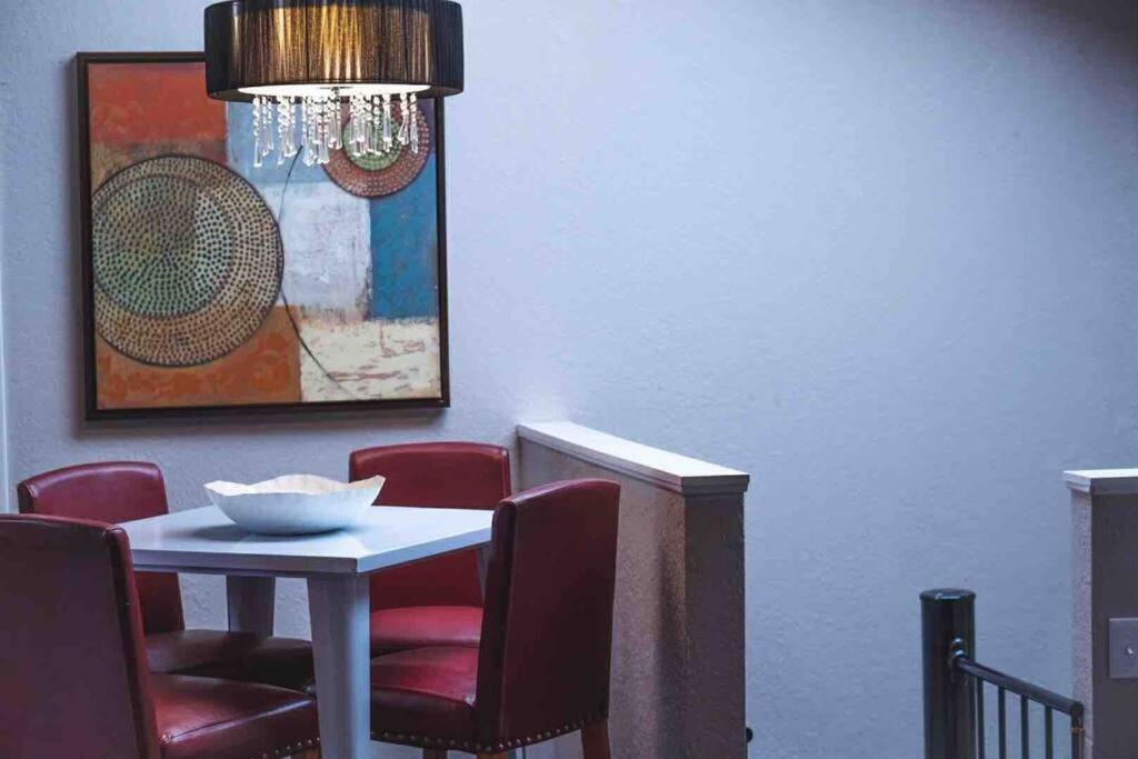 Hidden Couples Loft Retreat In Heights Foodie District Tampa Esterno foto