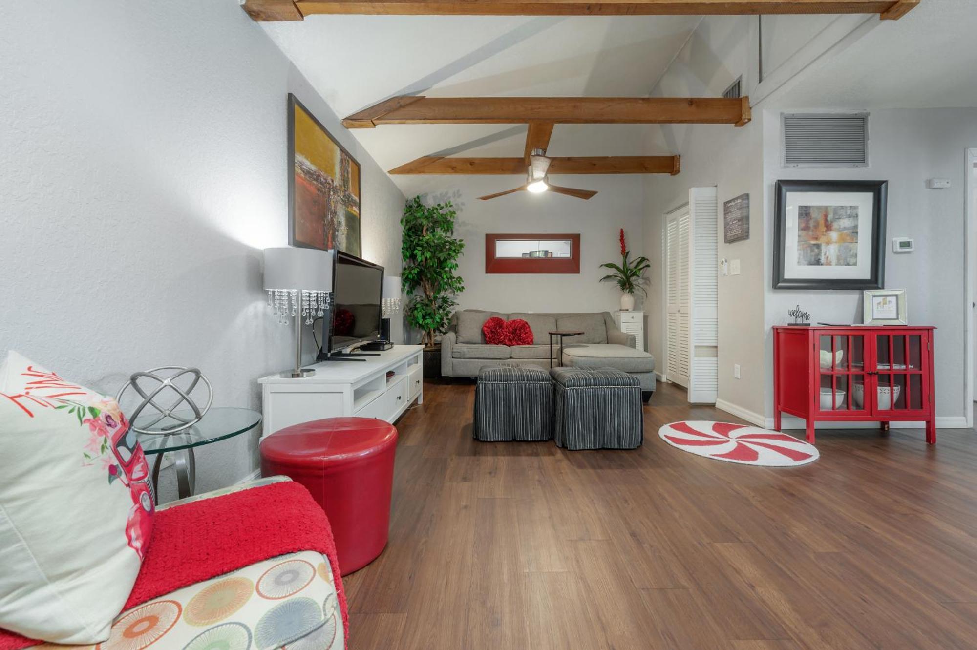 Hidden Couples Loft Retreat In Heights Foodie District Tampa Esterno foto