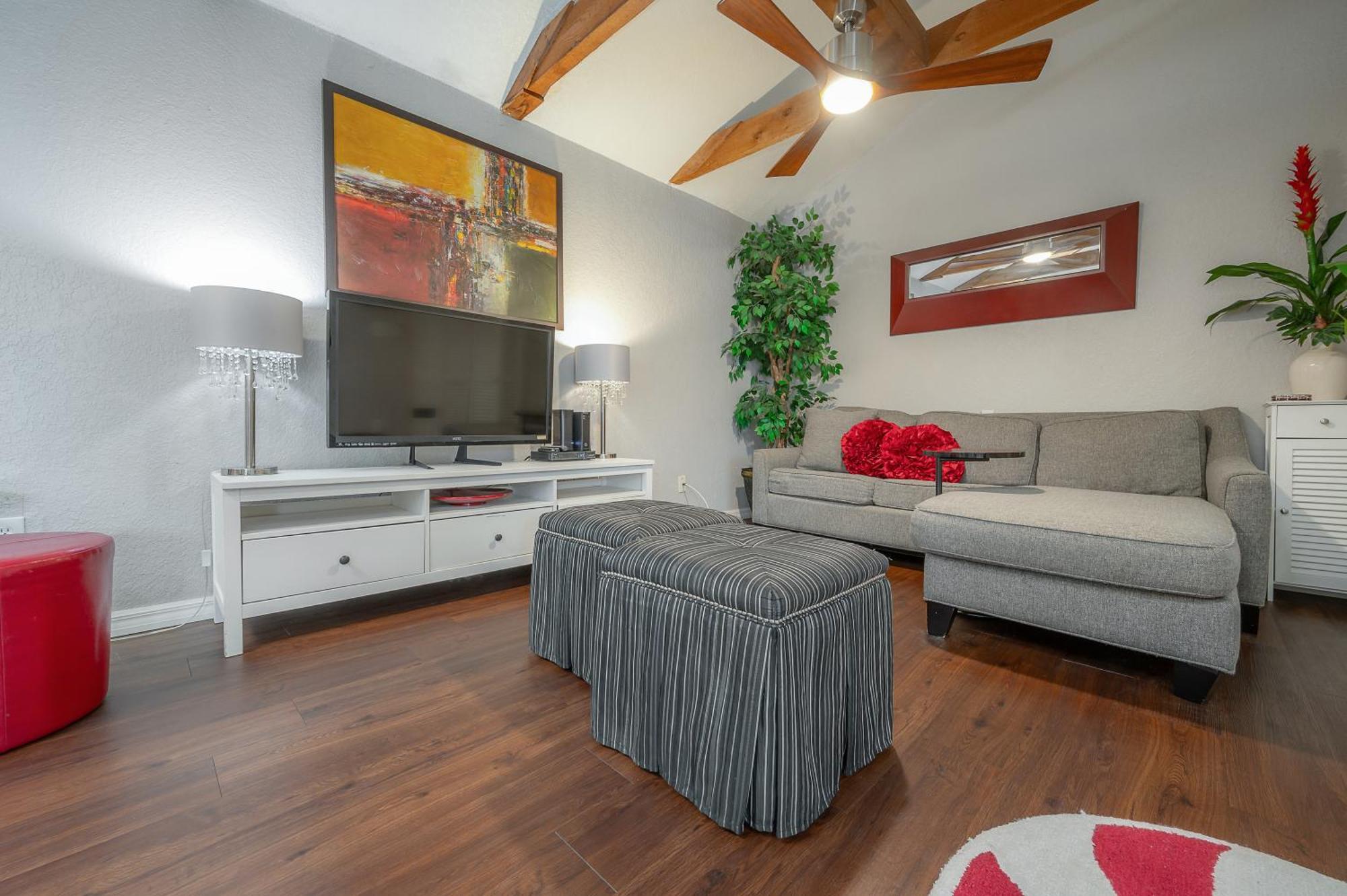 Hidden Couples Loft Retreat In Heights Foodie District Tampa Esterno foto