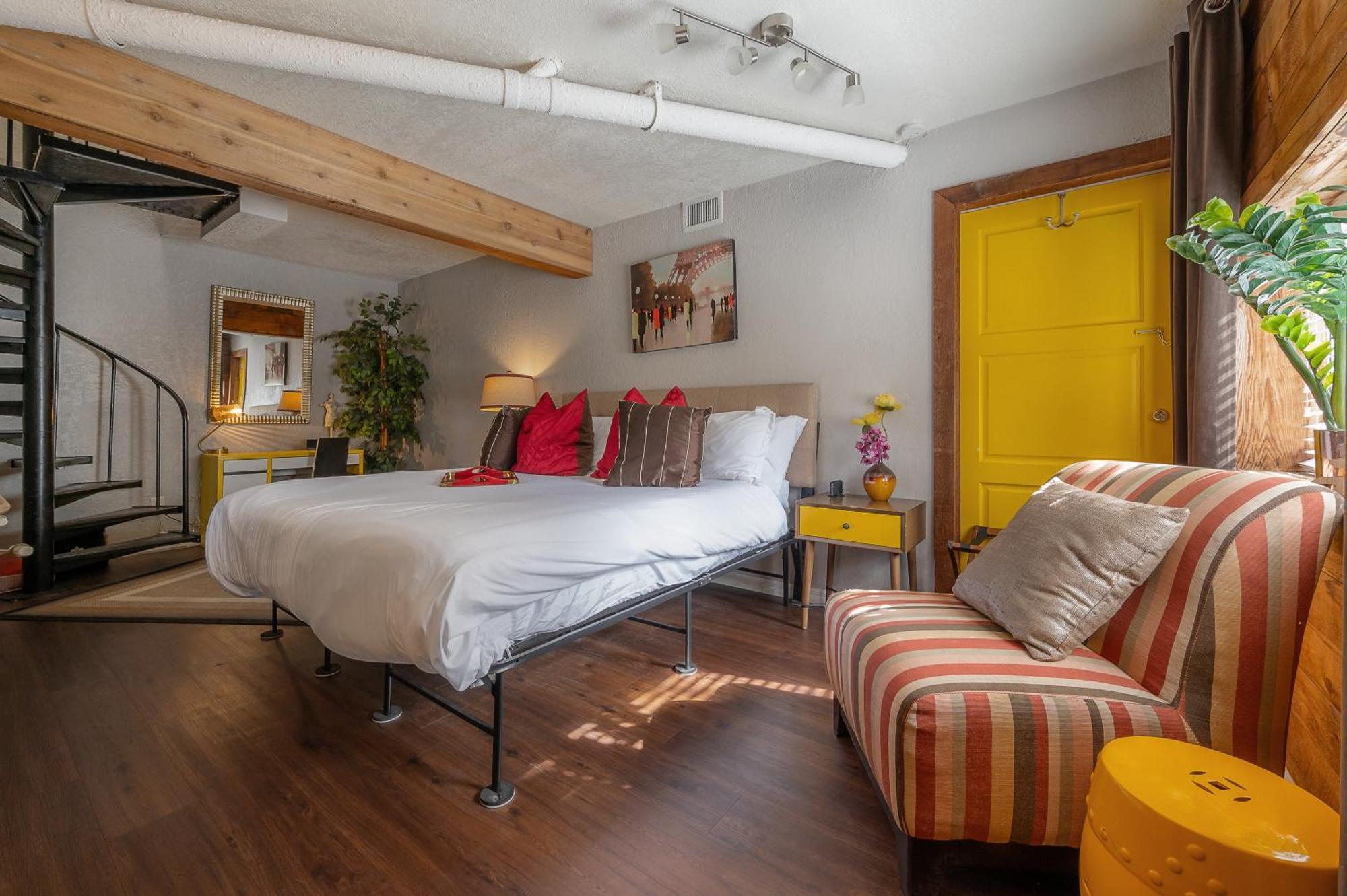 Hidden Couples Loft Retreat In Heights Foodie District Tampa Esterno foto